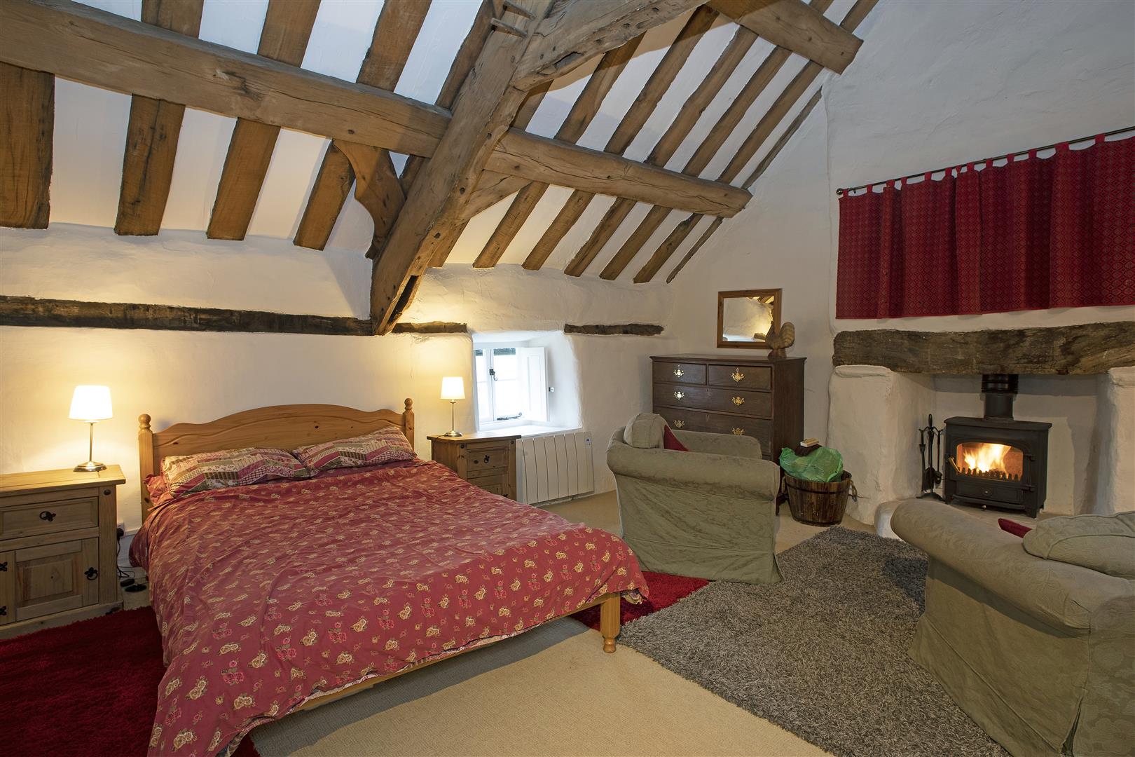 Farmhouse Bedroom 1 (2).jpg